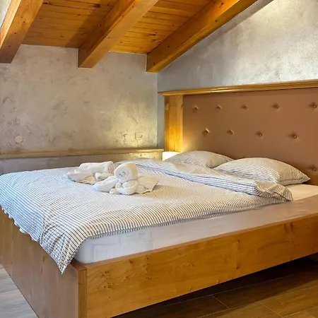 Appartement Awesome In With Wifi Umag